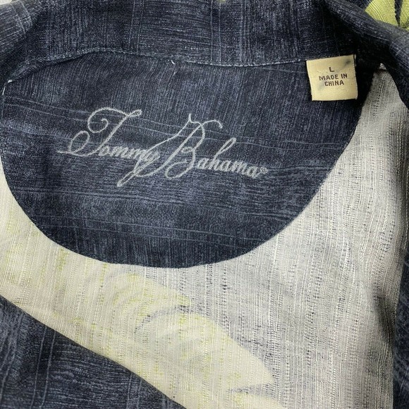 Tommy Bahama Hawaiian Silk Shirt Mens Large Pineapple Pin Up Girl Short Sleeve - Picture 4 of 9